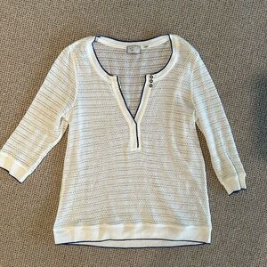 Versatile top - great for in between temps!